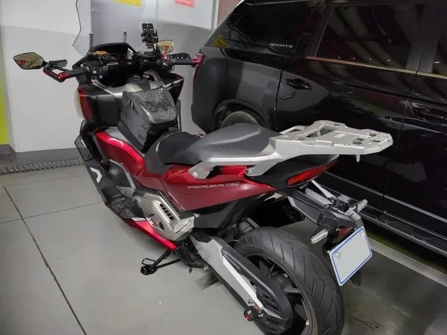 LJBKOALL Street Twin 900 Rear Luggage Cargo Rack Carrier Mount Backrest