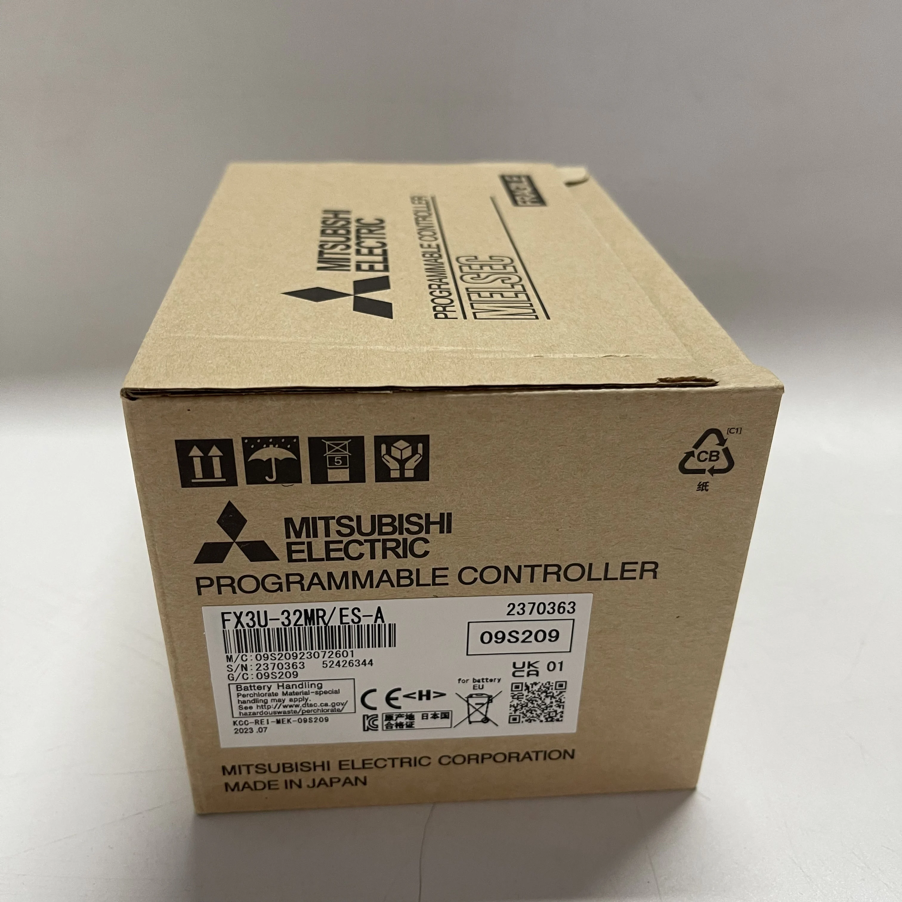 Mitsubishi Programmable Logic Controller FX3U-32MR/ES-A Mitsubishi Programmable Logic Controller FX3U-32MR/ES-A