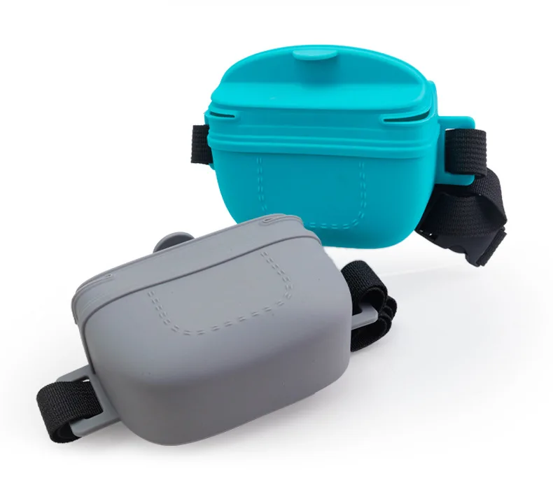 New Outdoor Portable Pet Training Bag Dog Training Waist Belt in Silicone for Dog Training manufacture