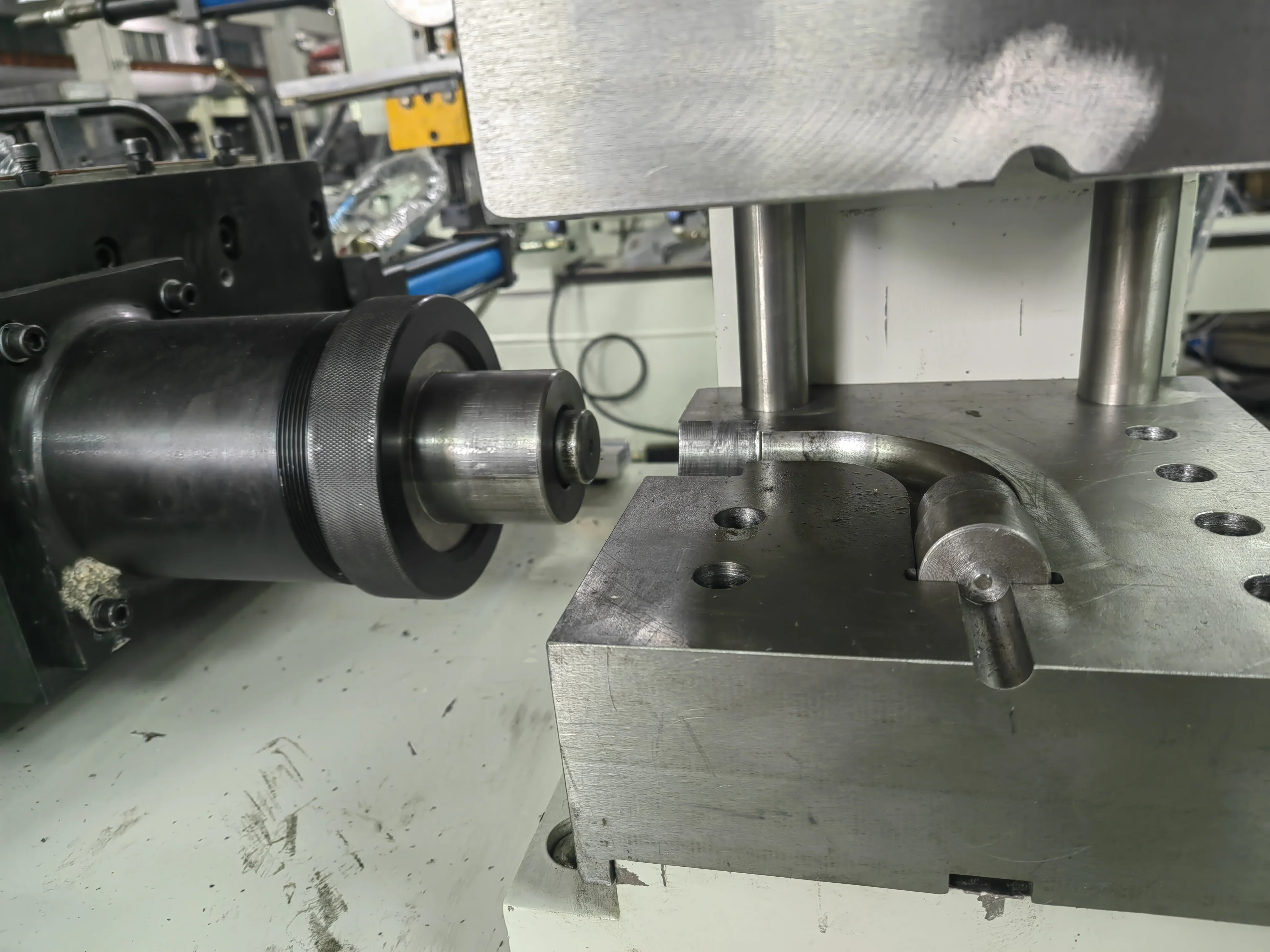 Hydraulic End Forming Machine Pipe Tube End Forming Machine SS MS CRS Pipe TM80NC End Finishing Machine