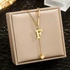 Collier lettre F
