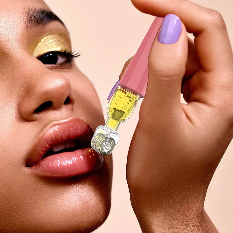 Derma Roller 0.25 Mm Avec 105 Micro-aiguilles En Titane Et Réservoir à Sérum - Neuf Pour Soin De La Peau