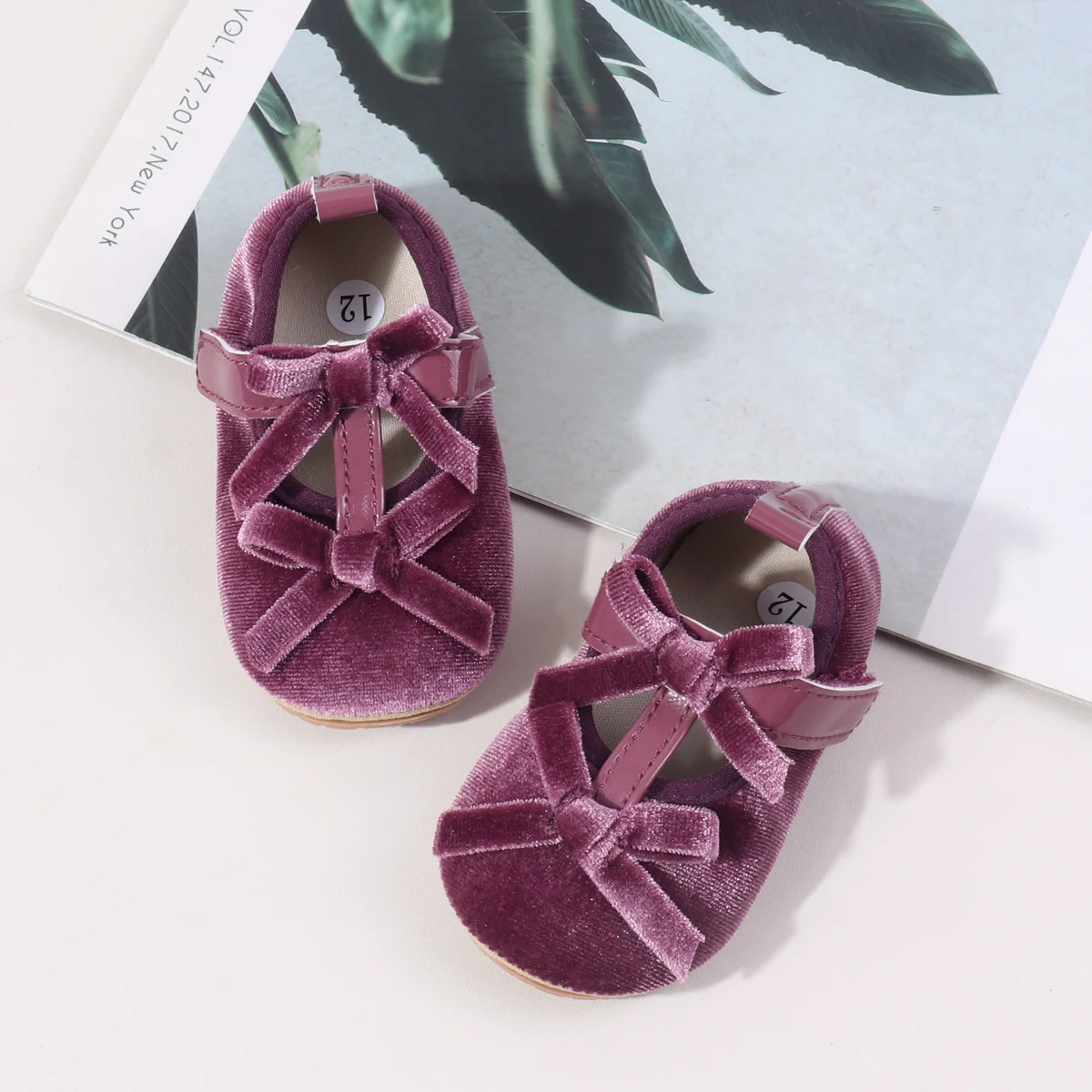 New Arrival Beautiful Solid Simple Princess Newborn Baby Girls Shoes supplier