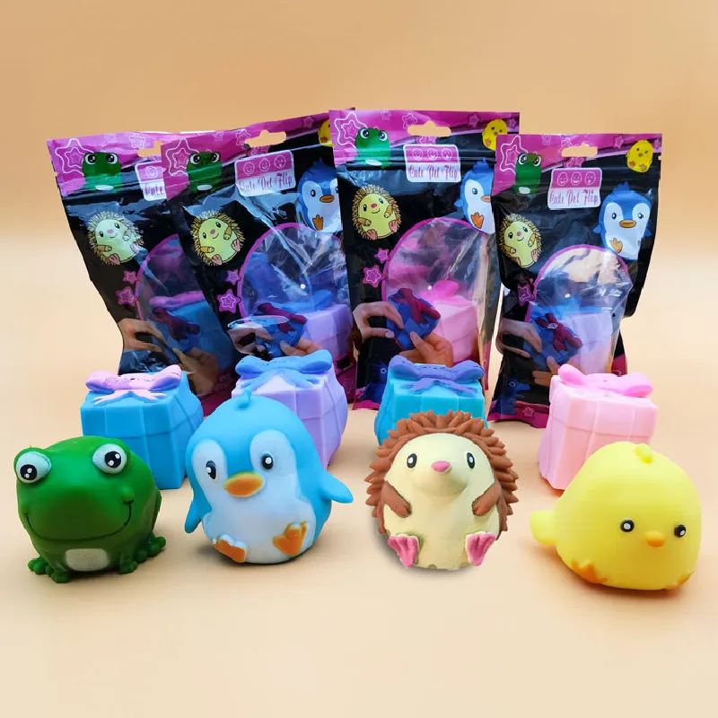 FAKE TOY ソフビ　STICKY FRIEND Fijit Friends Yippits Figure - Light Green Yippit Skippa