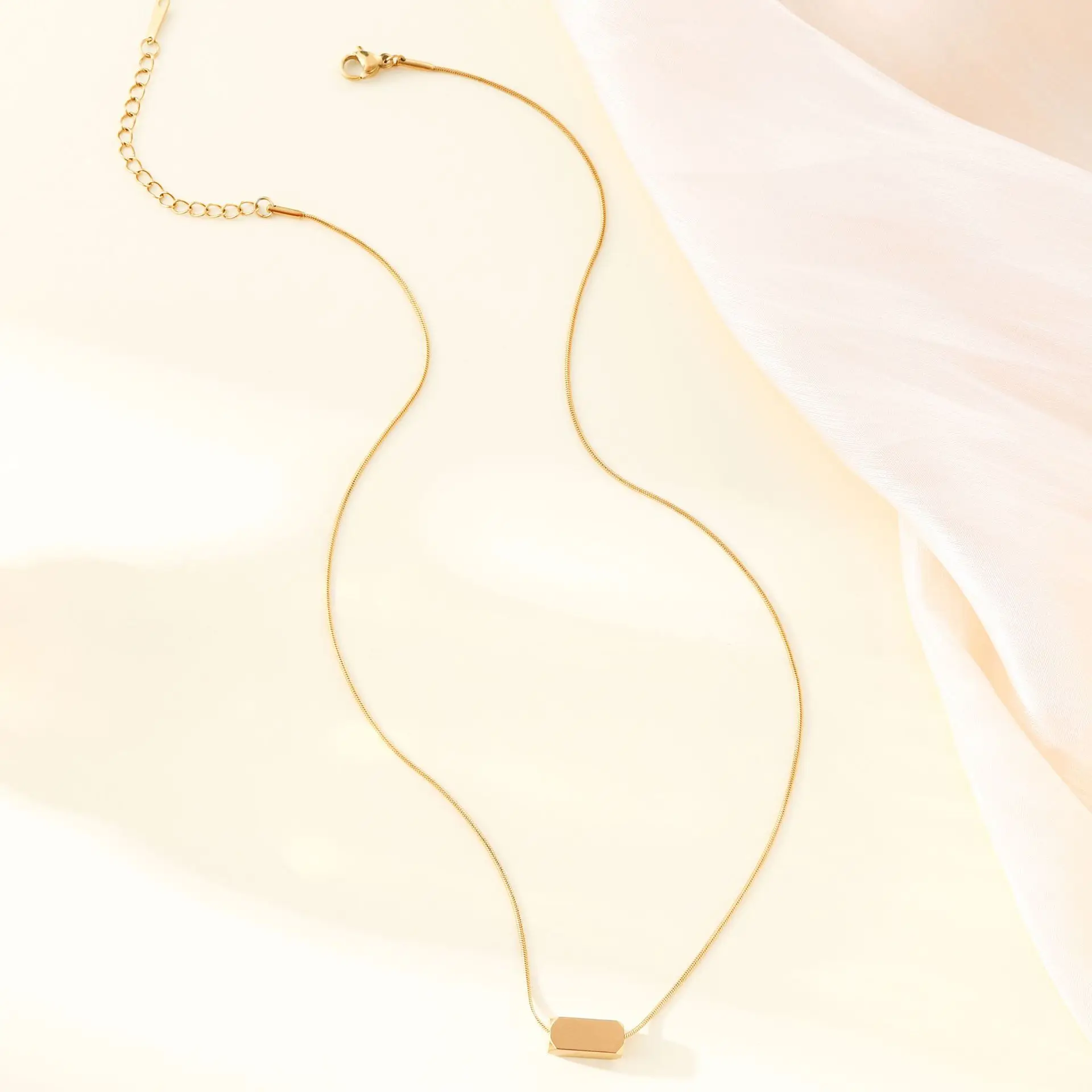 Tube Necklace