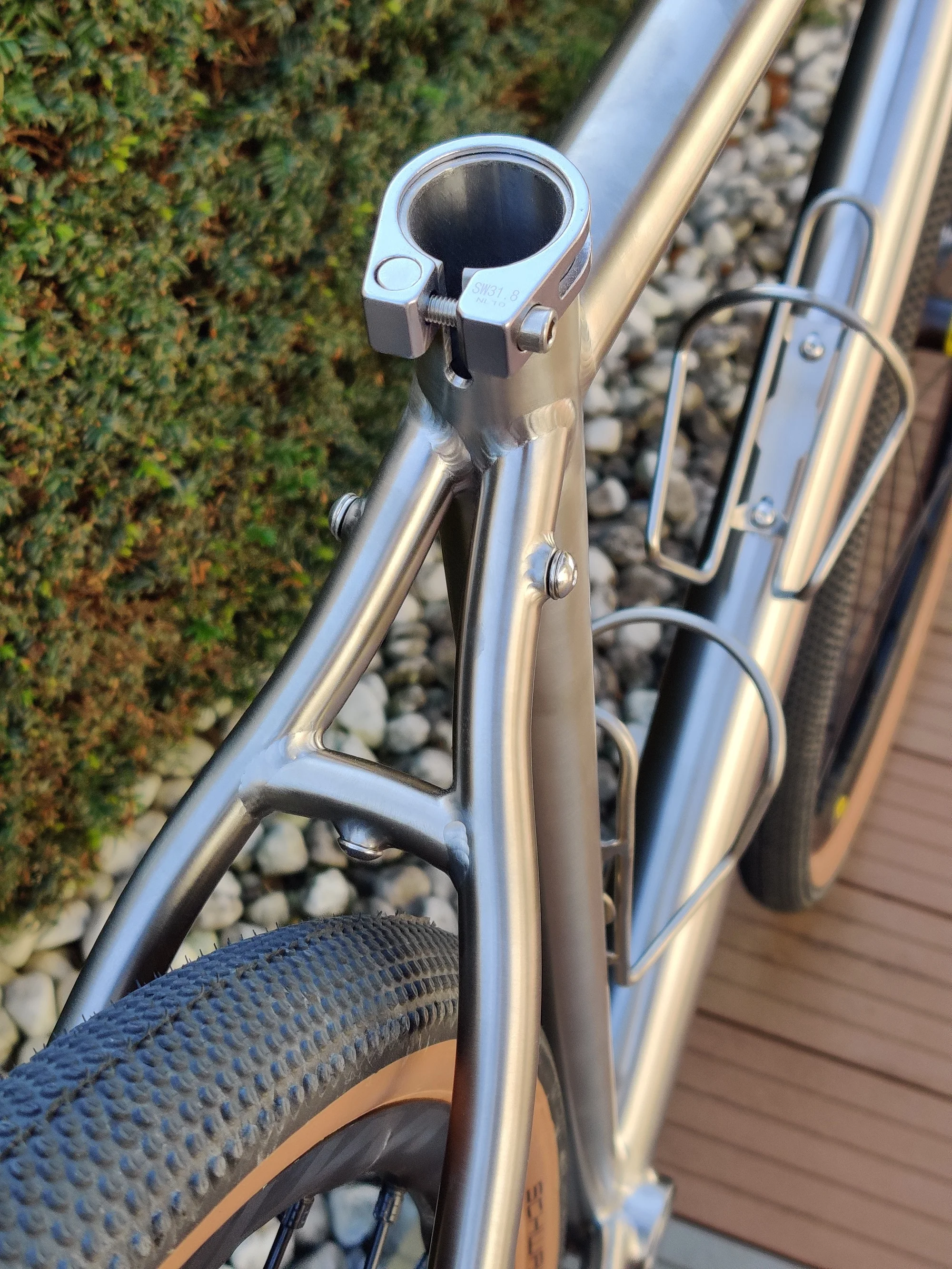 titanium gravel bike frame