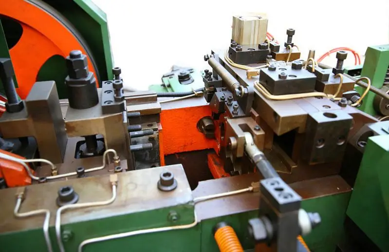Free Sample RSH Series Metal Forging Machinery Cold Heading Machine Screw Making Equipment
