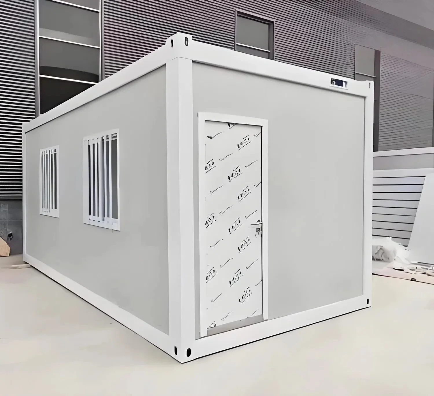 منزل حاويات قابل للطي وبتصميم مسطح مقاس 20 قدم، صغير ومح modular وقابل للنقل والتركيب المسبق، يستخدم كمخزن أو مستودع متنقل