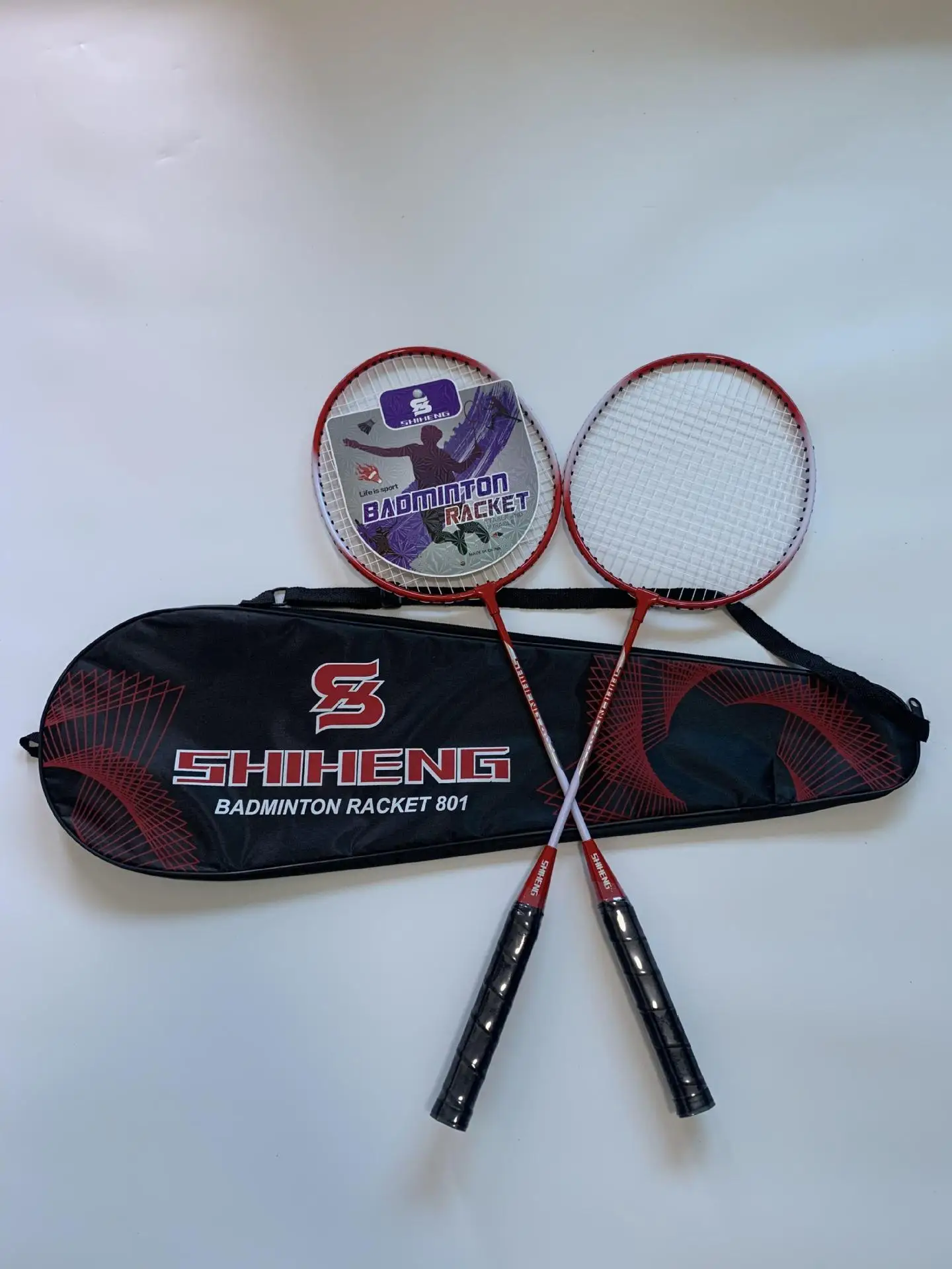 High Quality Hard Ferroalloy Badminton Racket for Indoor and Outdoor Entertainment Direct Factory Wholesale