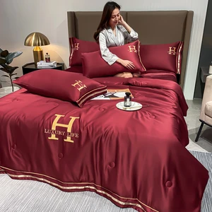 2026 New Hot Selling  Bedding Set Solid Color Duvet  Double Sided Silk 4-piece Set