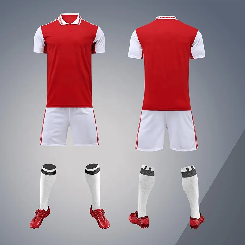 Source 2023 New Design Custom Logo Soccer Uniform Men's Football