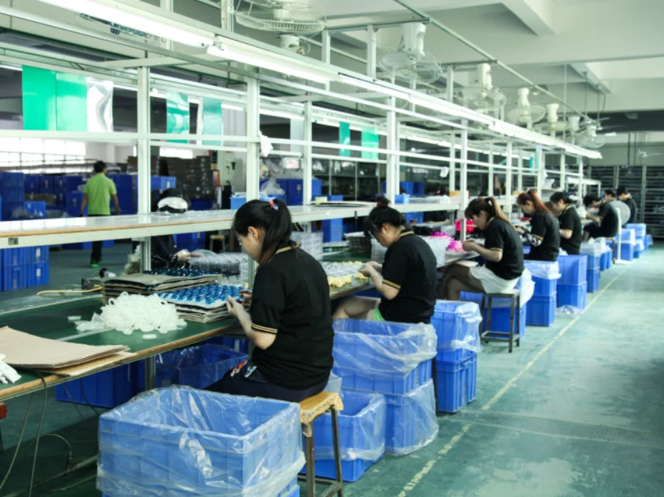 Shenzhen Sis Topping Industrial Co., Ltd. 2
