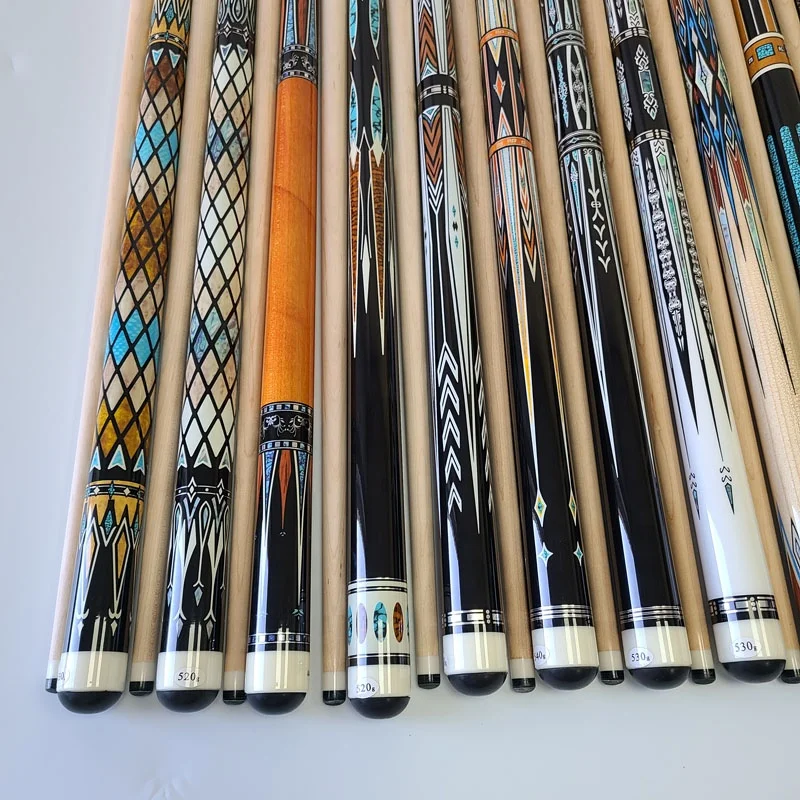 New Arrival Billiard Pool Cue 142cm Length 12mm Tip Size Radial Pin Decal Design Maple Wood Carom Cues for 3 Cushion Cues