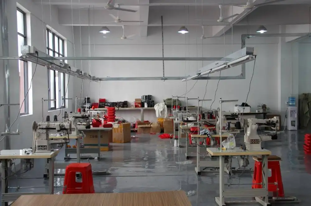 Dongguan Linglong Packaging Products Co., Ltd.