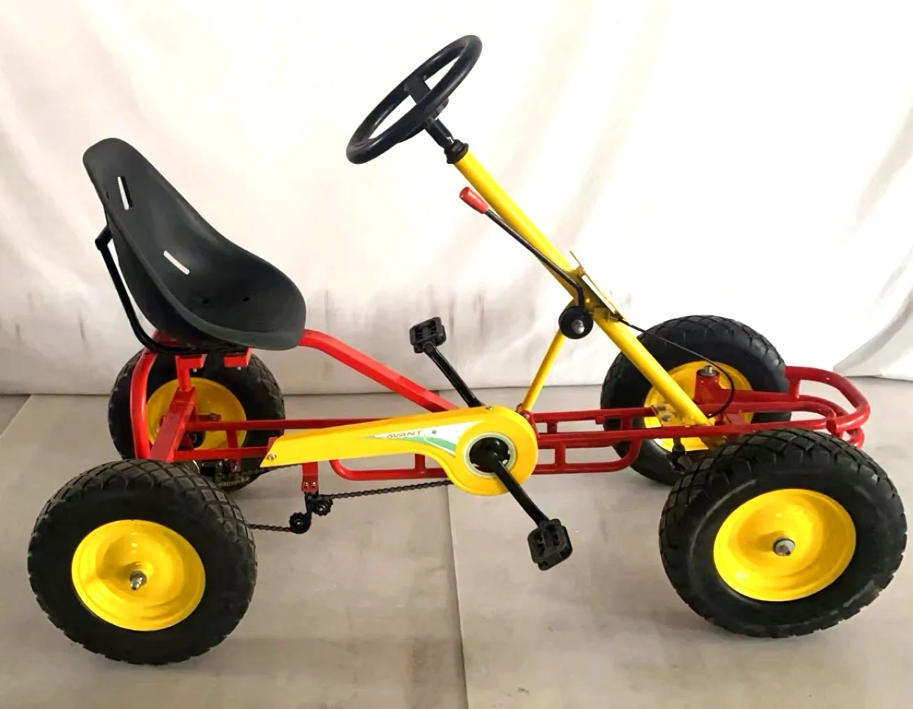 Прямые поставки от производителя 4-колесный Скейтборд Мини снегомобиль снегоход дети snowm ползунок для продажи Shenzhen Max черный красный топ синий JCB