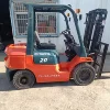 สีดำและสีแดง