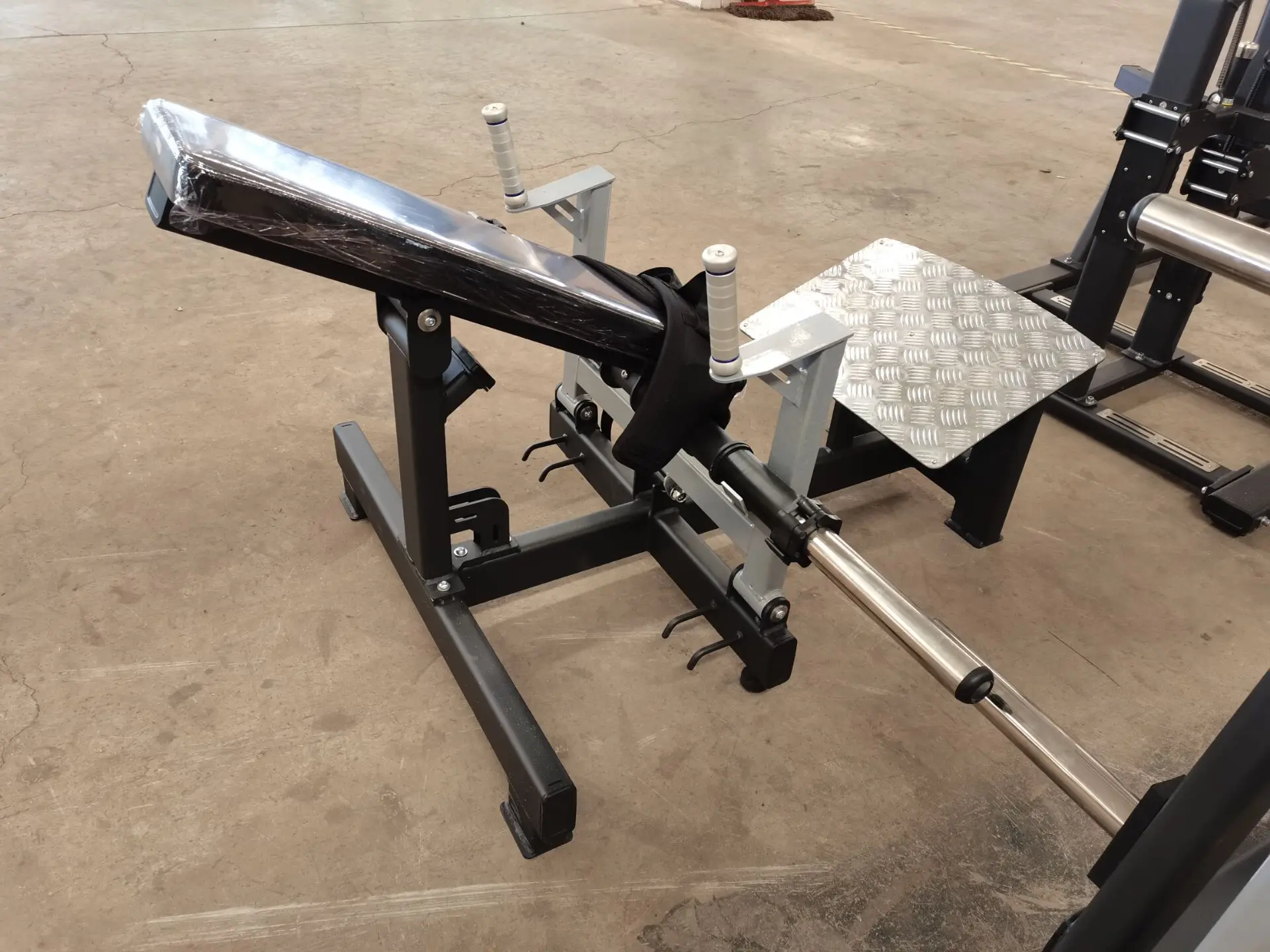 ヒップスラストマシン グルートドライブ グルートブリッジマシン