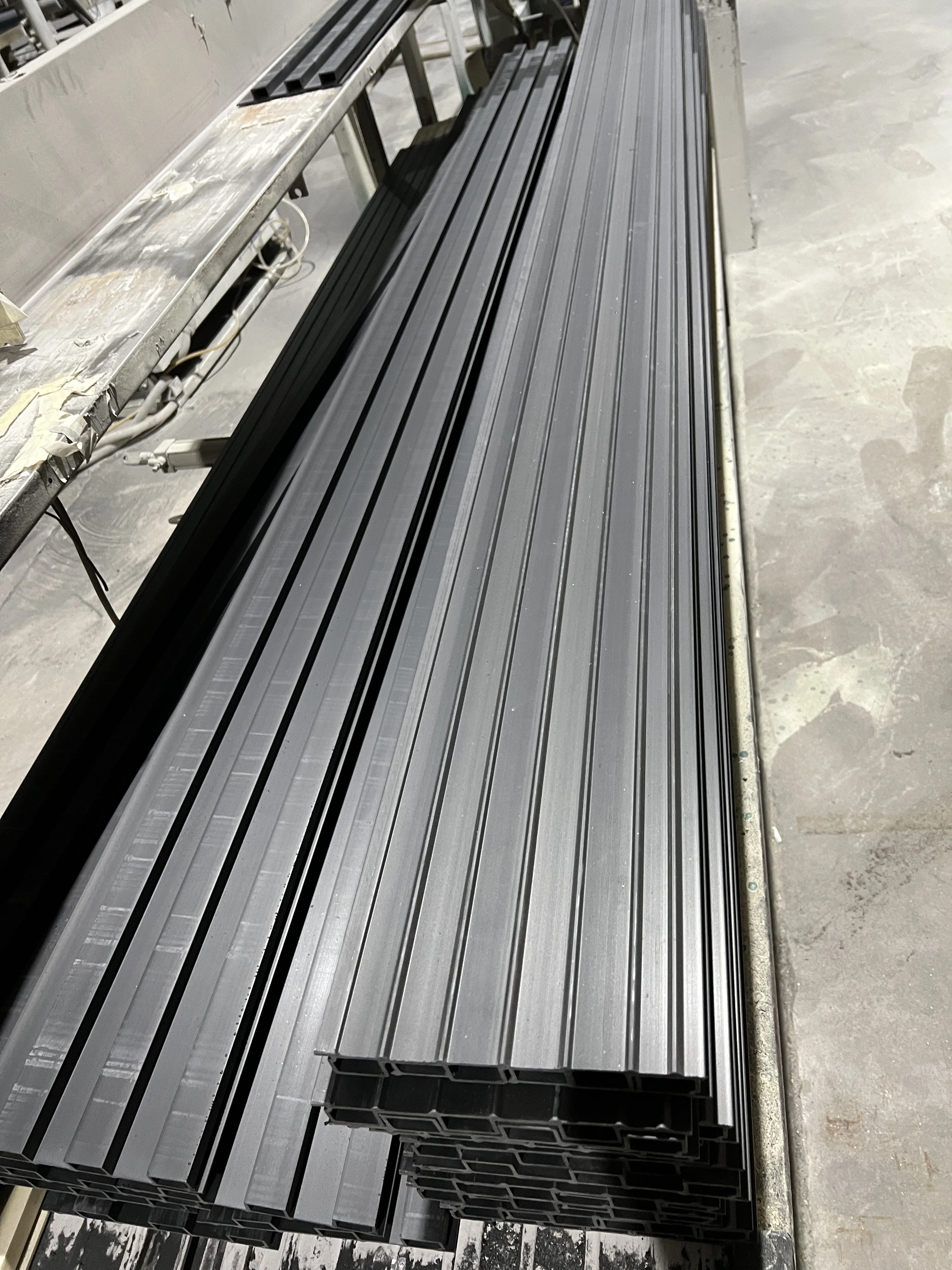 Hot Selling Composite Panel Cladding Laminated Wood Substitute Wpc Wall Panels