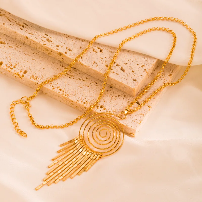 European American Long Twisted Jewelry Set Mosquito Coil Necklace Earrings Tassel Jewelry Set for Women