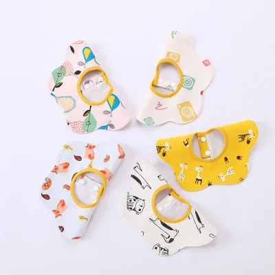 Детские нагрудники из хлопка с мультяшным принтом