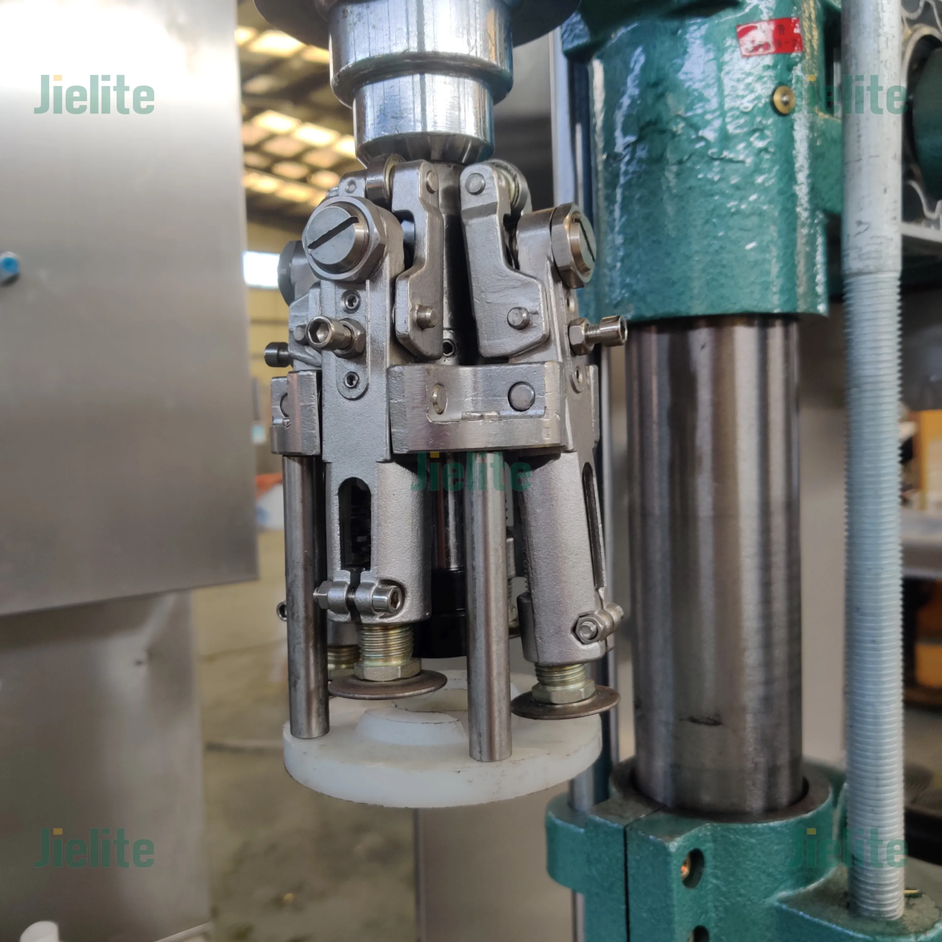 Semi-automatic Aluminum Cap Capping Machine Can Replace Plastic Tin ...