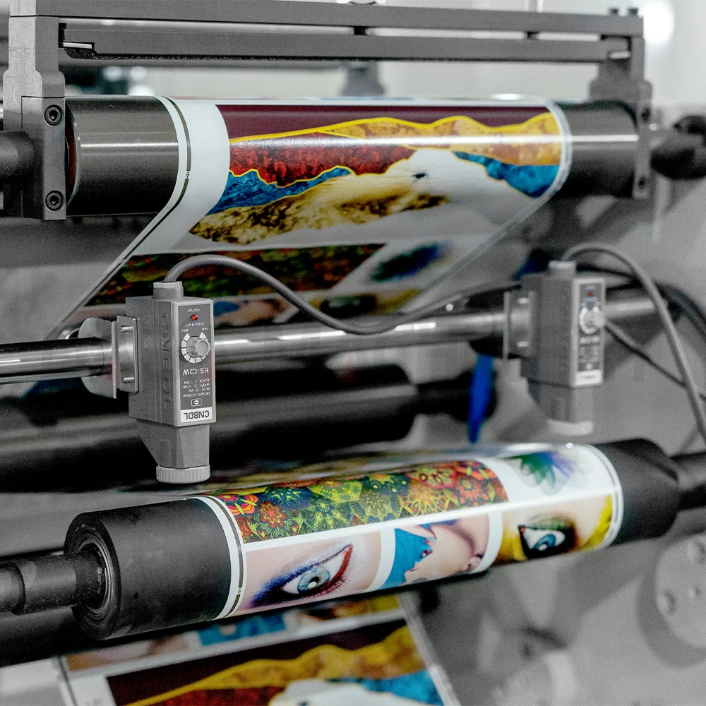 Full Automatic Roll to Roll Adhesive Label Die Cutting Slitting Machine