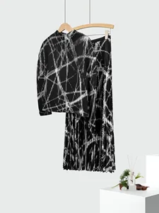 Factory Wholesale Women's Fashion Two-piece Set Casual Stretch Printed Top and Skirt Set Miyake Pleated Set