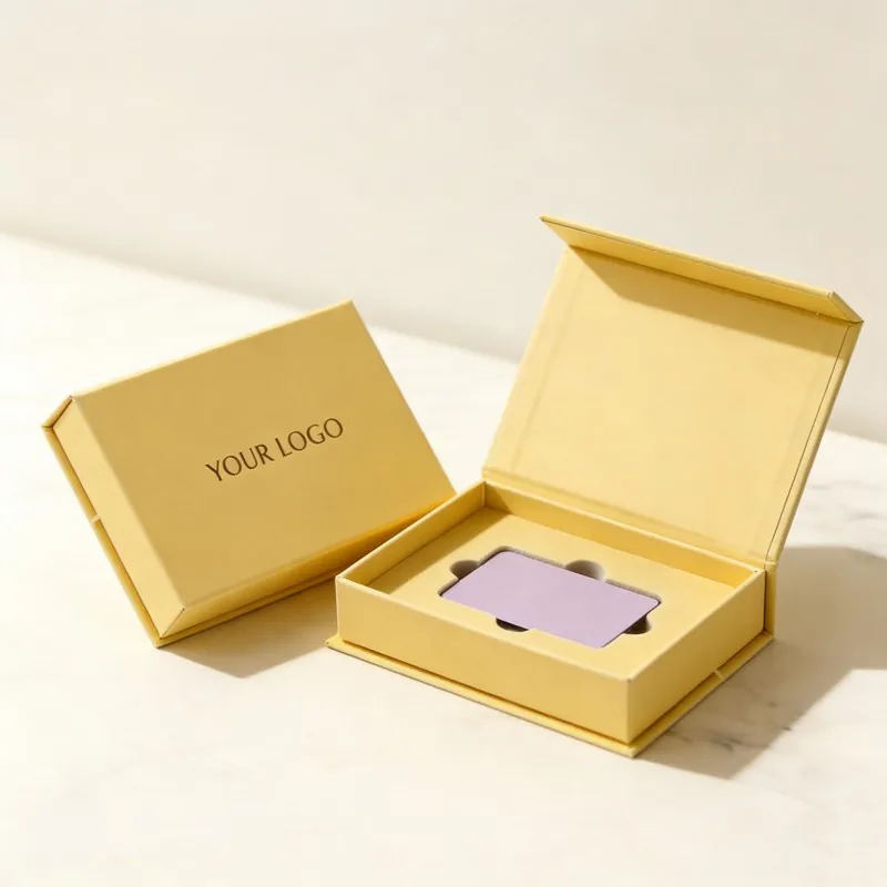 Customized Design logo Credit Card Packaging Box Hot Stamping Magnetic Flip Paper Box VIP Card Cardboard Gift Box with Insert