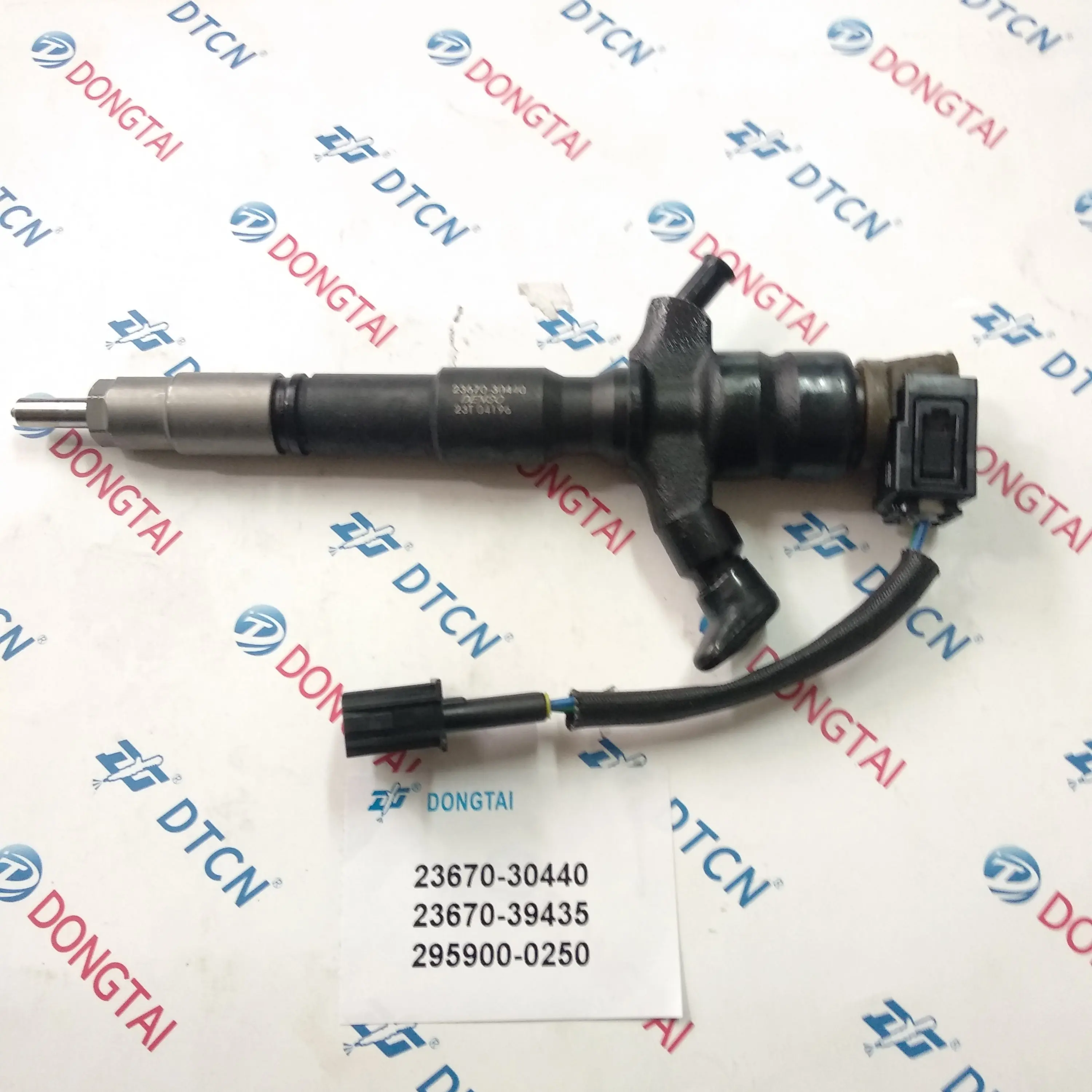 Common Rail Piezo Injector 23670-30440/23670-39435/295900