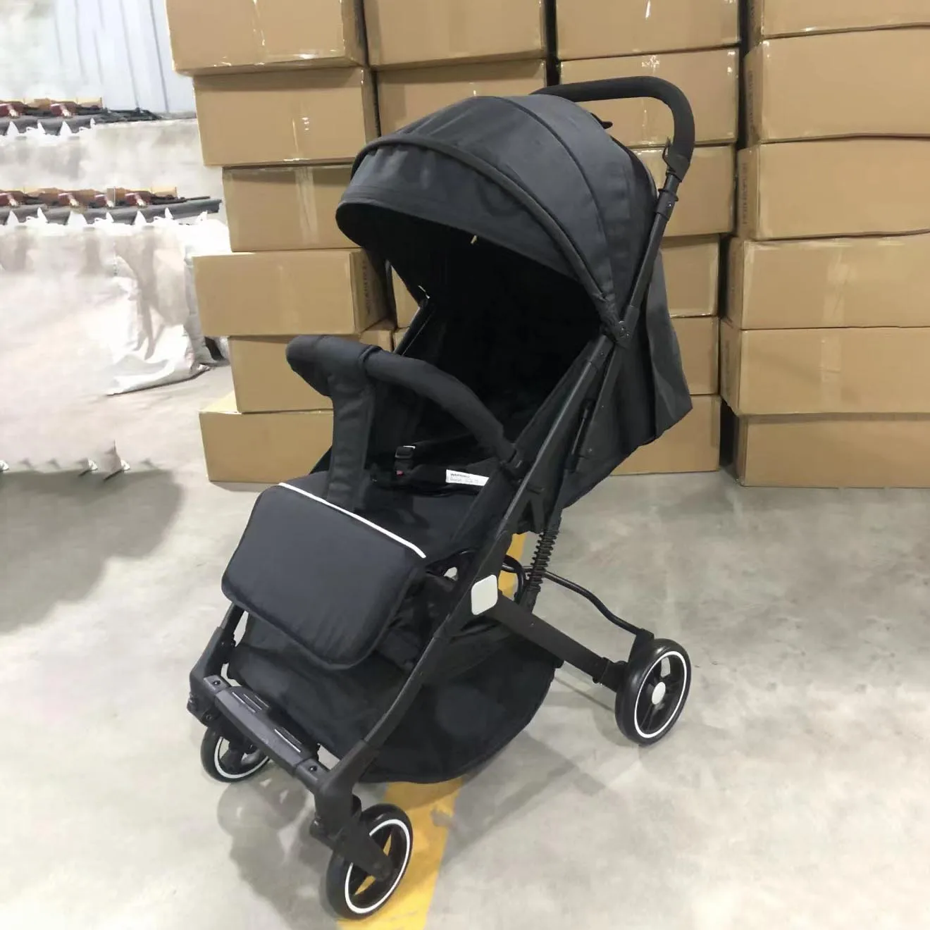 Easy to Fold Lightweight Baby Stroller Double Travel Stroller for Kids Iron Pipe Can Be Collected by One Hand Cheap Baby Pram