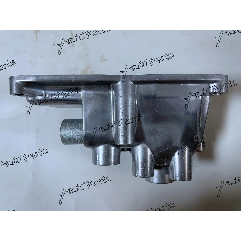 Made in China 6BD1 Thermostat Housing for Isuzu Engine 4