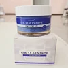 Una scatola di crema
