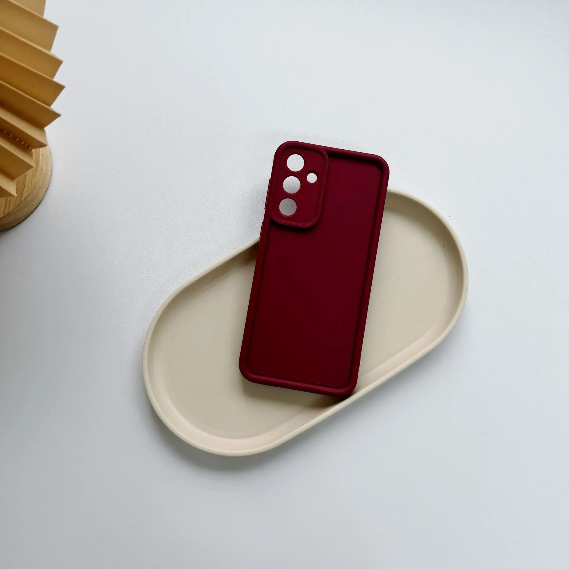 Laudtec Solid color phone case with Anti fall and wear-resistant high-quality leather cover For Motorola G75 supplier