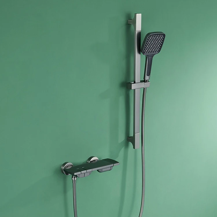 Baño frío y caliente Grifos para bañera y ducha expuestos Juegos de ducha