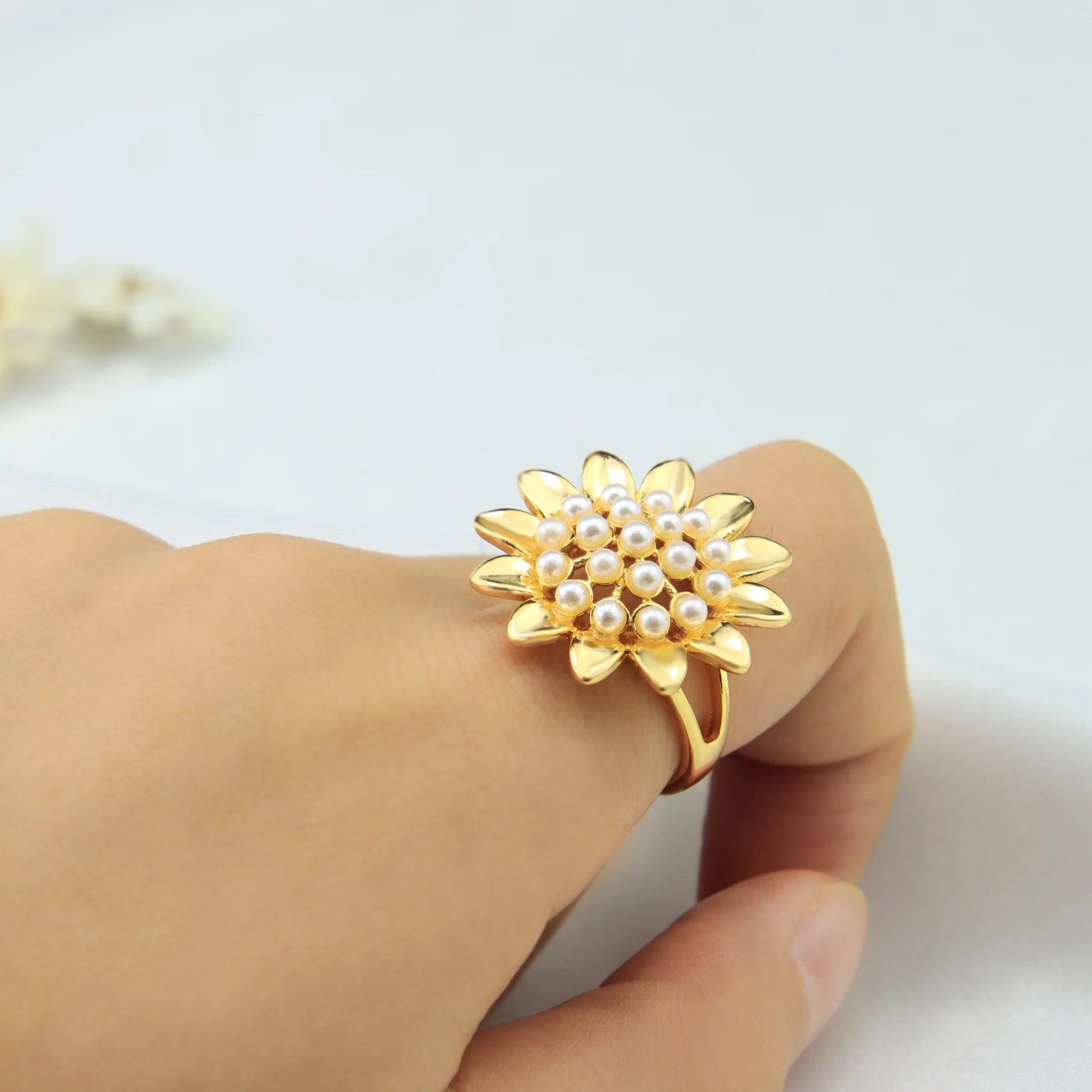 Wholesale Jewelry from Dubai Flower Gold Ring Designs