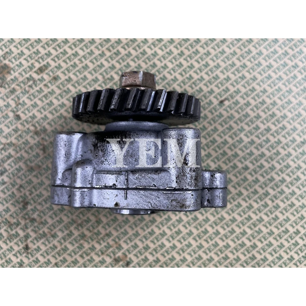 D662 Oil Pump for Kubota Engine Spare Part Engine Parts With Warranty 4