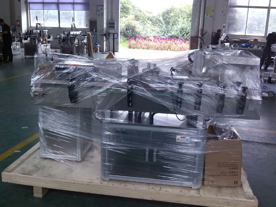 automatic vertical cooking wine toilet cleaner plastics round bottle labeling machine