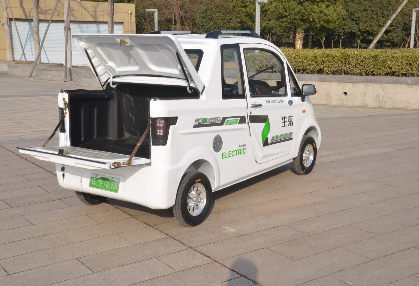 2022 LESENG RHD Right Side Steering Wheel Lesheng Strong Feature Electric Car Pickup P2 With Big Power Electric Car