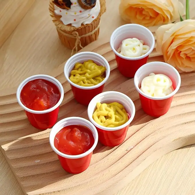 100 Stück Mini-Schnapsbecher Aus Kunststoff, 57 Ml Fassungsvermögen, Mehrfarbig – Für Partys, Junggesellinnenabschied, Geburtstag