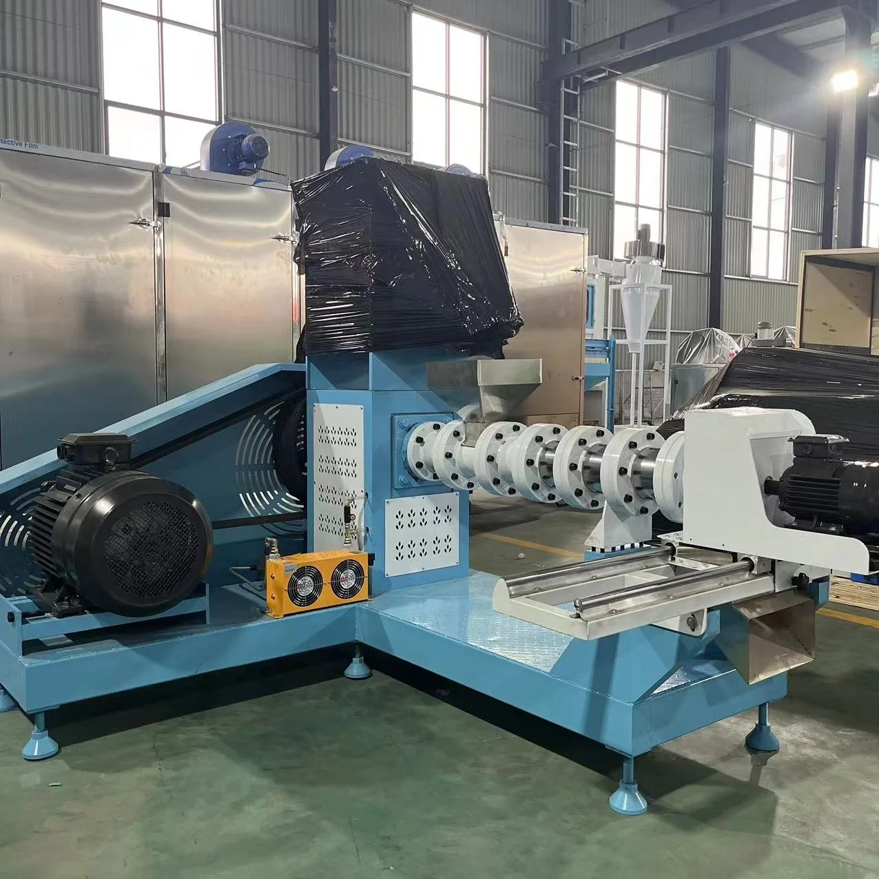 Full Automatic Big Output Scale Puff Corn Extruded Machine Snack Ball Making Machine