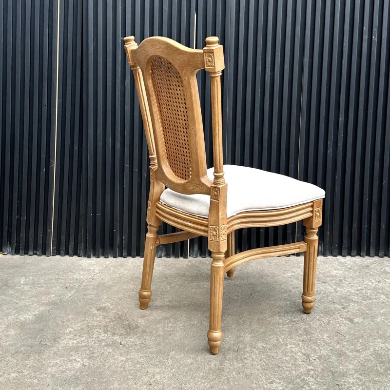 PP Outdoor Event Chairs White Cushioned High end For Wedding Banquet With Durable Design