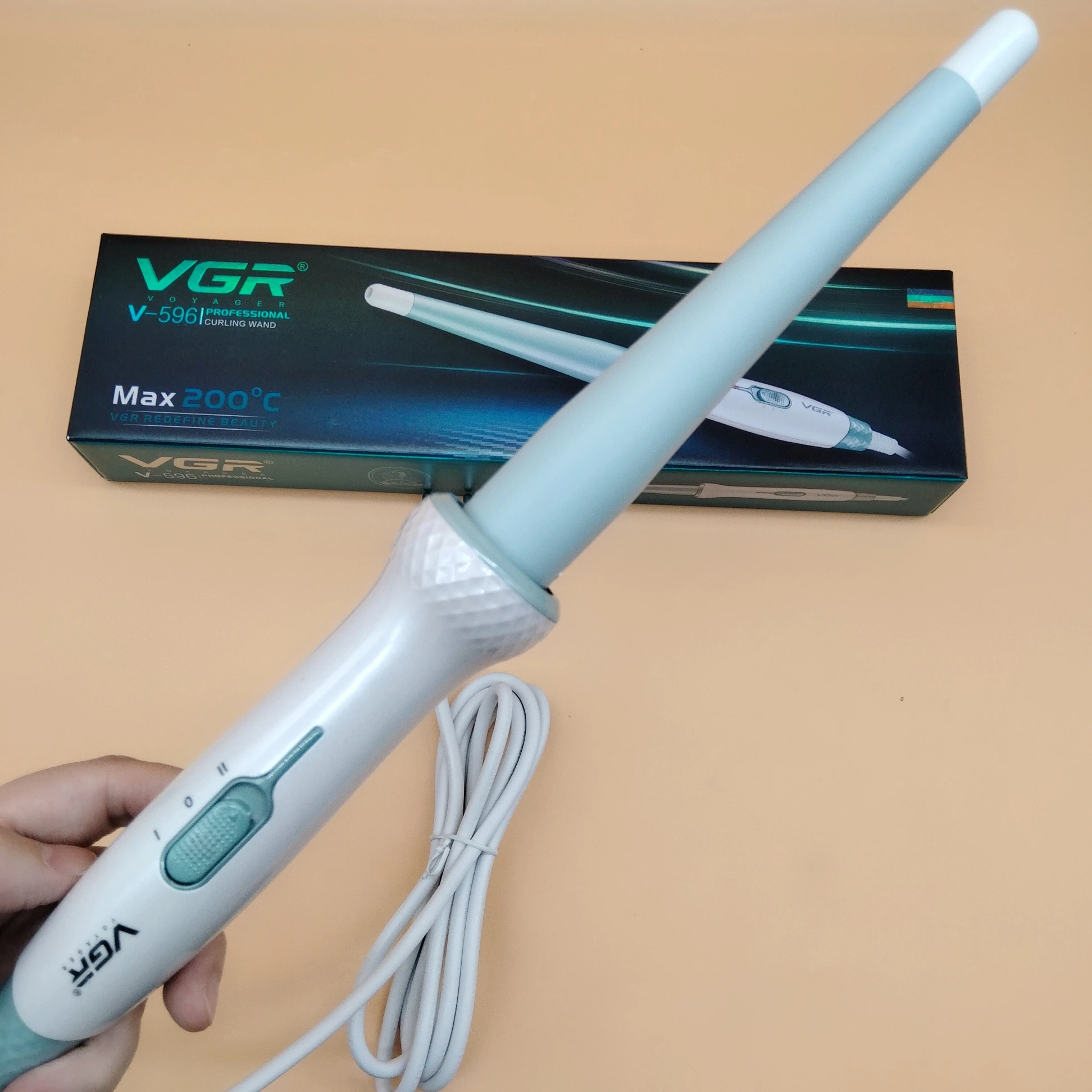 VGR V-596 Professional Hair Curler Rose Gold Titanium