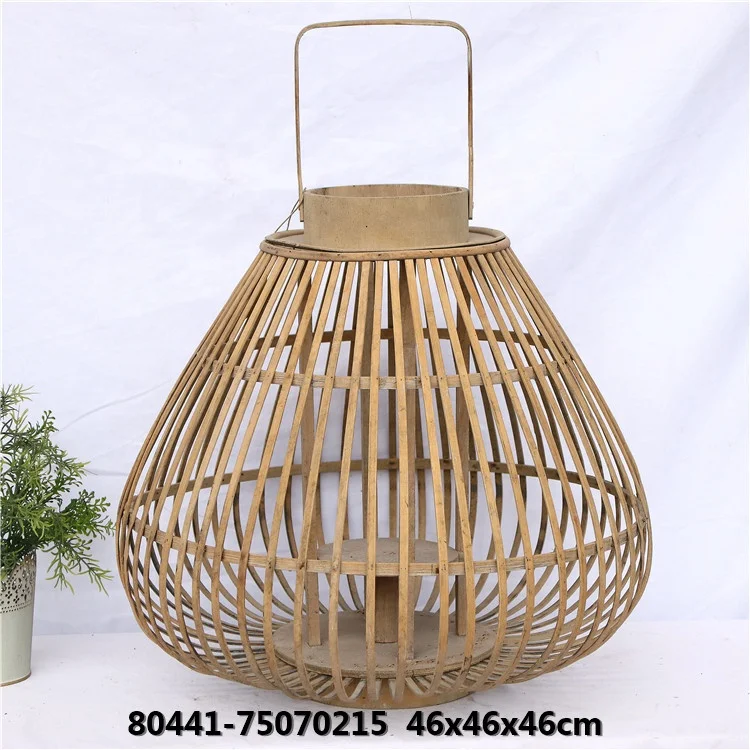 Rustic Style Handmade Bamboo Lantern Retro Portable Rattan Lantern for Home decoration