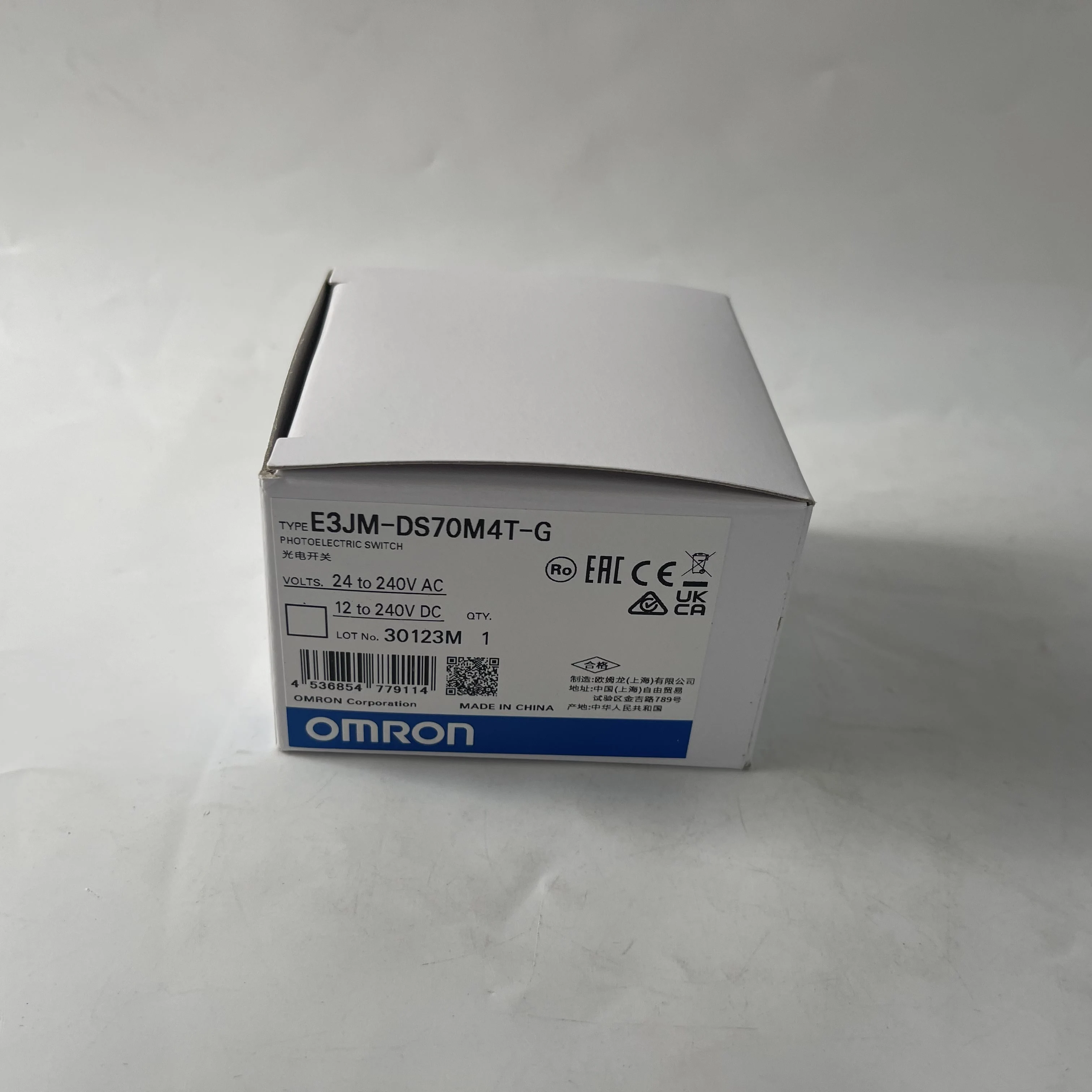 OMRON Photoelectric Switch E3JM-DS70M4T-G