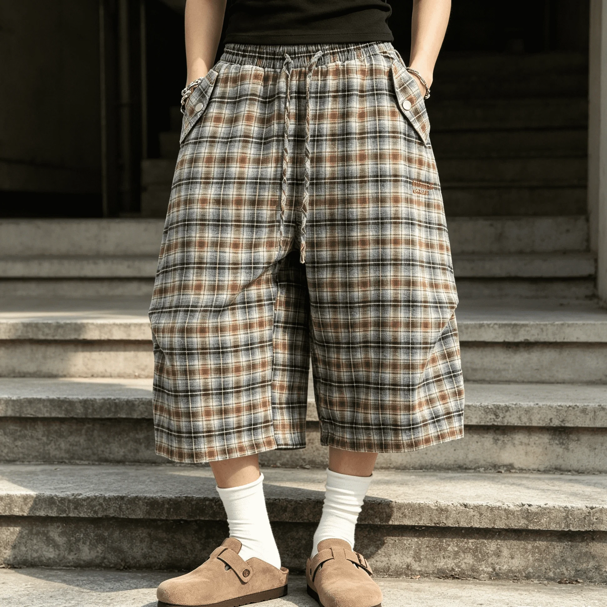 Custom Wholesale Brown Grid Seven Minute Pants Men Baggy Oversized Side Pocket Functional Elastic Drawstring Street Trousers