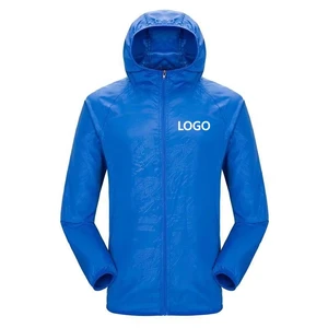 2026 Fashion Wholesale UV Proof Water Repellent Lightweight Men and Women Wind Breaker Jacket Outdoor Jackets