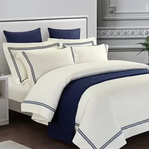 Custom Wholesale 100% Cotton Embroidery Star Hotel Linen Duvet Cover Flat Sheet Set Bedding Set