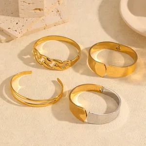 Personalized Charm Bracelet for Women Polished Gold-Plated Stainless Steel Various Inspirational Quotes Custom Engraved