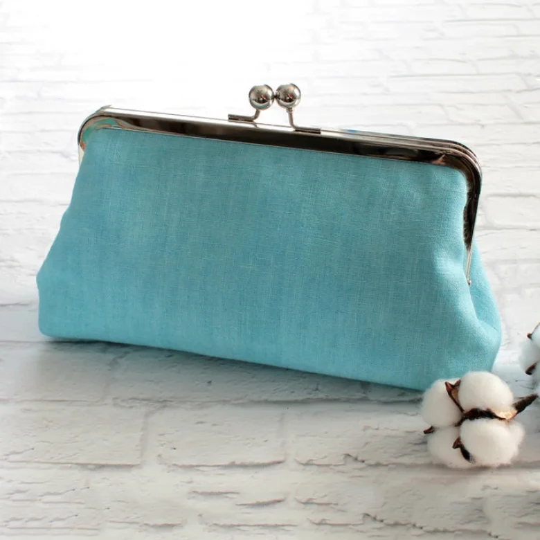 Hot-selling Linen Clasp Purse Metal Frame Bag Vintage Style Clutch