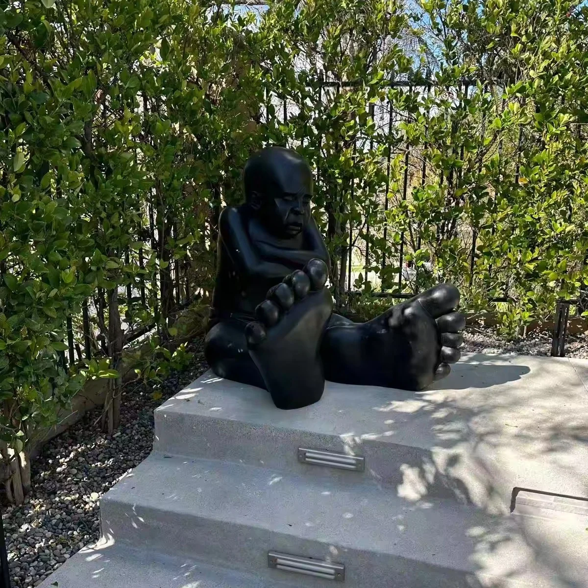 Customized Fernando Botero Fat Woman Bronze Life Size Statue Human Body Art Mall Landscape Decoration Urban Garden Sculpture